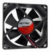 Cooler Ventilador 80x80mm, conector Molex, incluye tornillos.